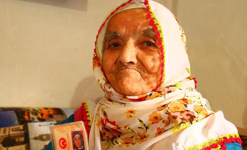 116 yaşında koronayı yenen Fatma Nine, sağlıklı yaşamın sırrını açıkladı