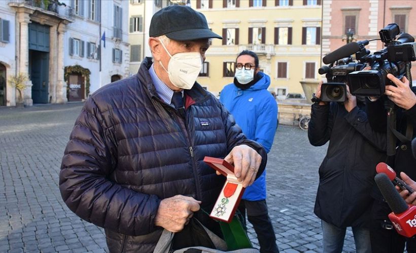 İtalyan gazeteci-yazar Augias'tan Fransa'ya 'Sisi' tepkisi: Onur nişanını iade etti