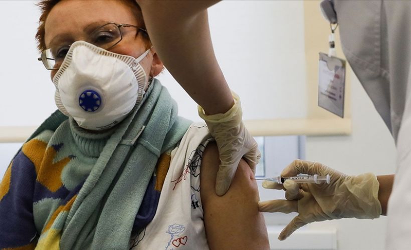 Rusya'nın tüm bölgelerinde Kovid-19'a karşı toplu aşılama başladı