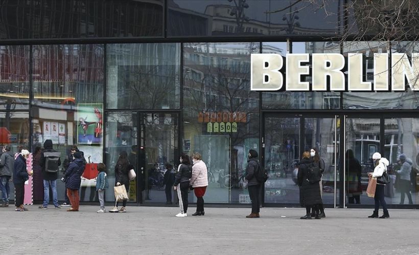 Almanya’da Kovid-19 kaynaklı en yüksek günlük ölüm sayısı kaydedildi