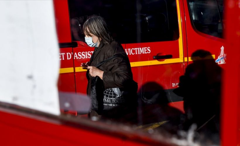 Fransa'da Kovid-19 kaynaklı can kaybı 60 bini geçti