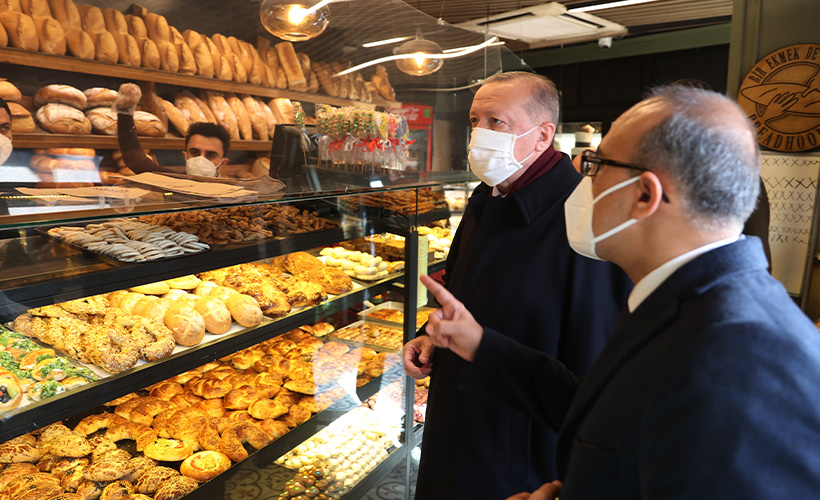 Cumhurbaşkanı Erdoğan'dan fırın ziyareti