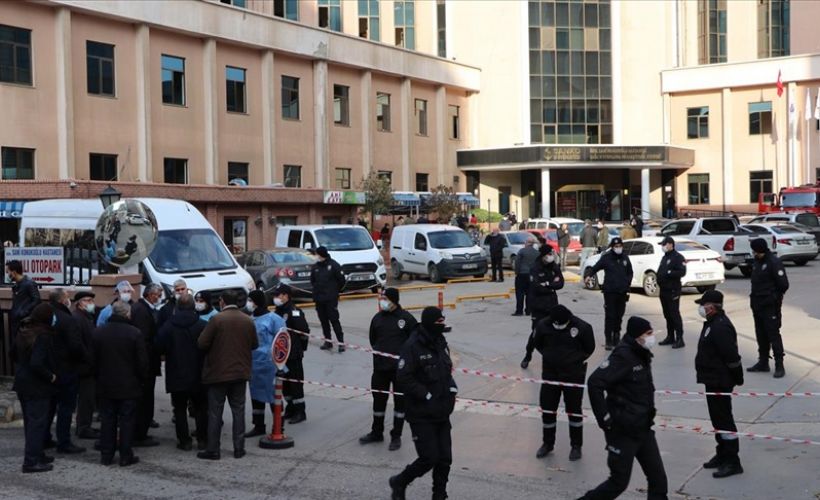 Gaziantep'teki hastanede çıkan yangında hayatını kaybedenlerin sayısı 10'a yükseldi