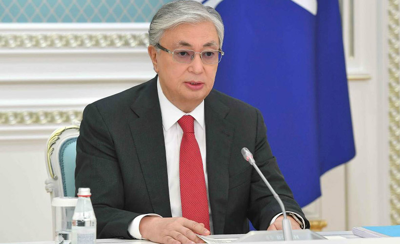 Tokayev, yabancı bankalarda hesap açılmasını yasakladı