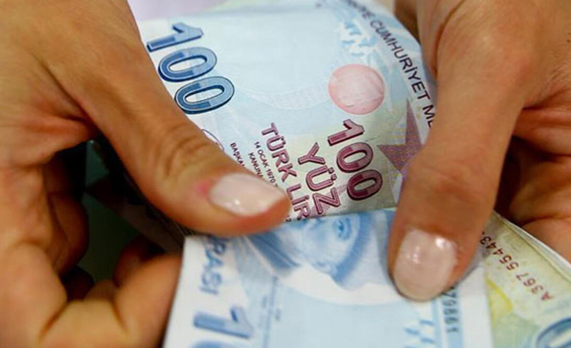 Baba, üniversite mezunu işsiz çocuğuna yardım nafakası ödeyecek