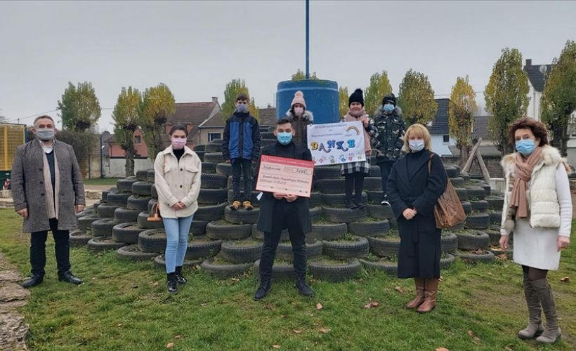 Alman belediye başkanından yardımsever Türk gençlerine övgü