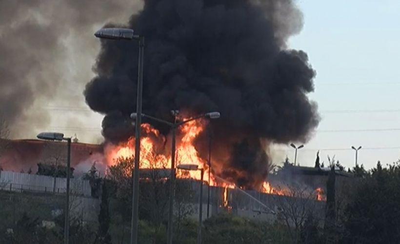 Geri dönüşüm tesisinde yangın