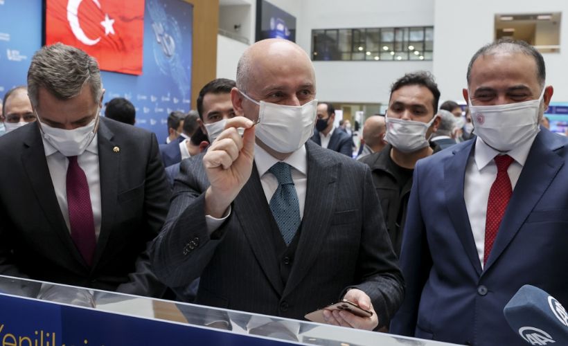 Bakan Karaismailoğlu yerli eSIM ile ilk görüşmeyi gerçekleştirdi