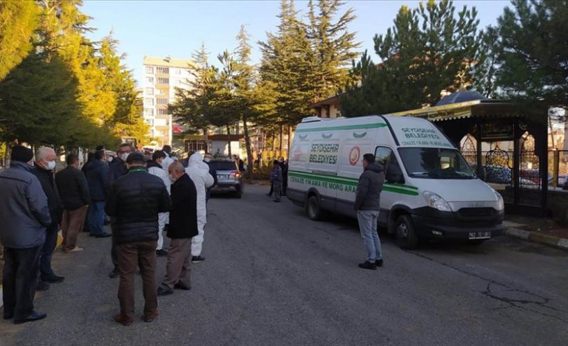 Konya'da aile hekimi Kovid-19 nedeniyle hayatını kaybetti