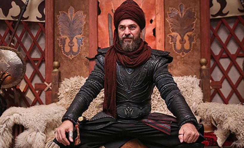 Engin Altan Düzyatan sevenlerini yeni proje ile şaşırttı