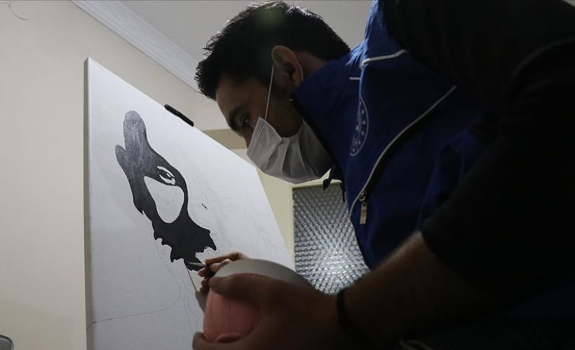 Afgan genç Mehmet Akif Ersoy sevgisini tabloya işledi