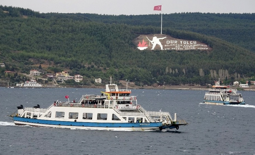 Gökçeada ve Bozcaada feribot seferlerine fırtına iptali