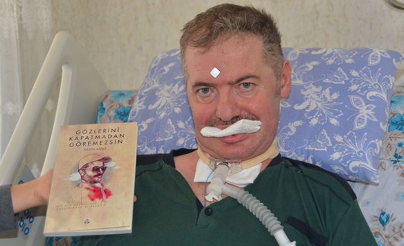 ALS hastası, özel donanımlı bilgisayarını gözüyle kullanarak şiir kitabı yazdı