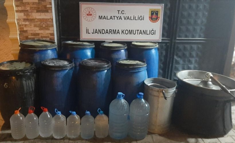 Malatya'da 2 ton sahte içki ele geçirildi
