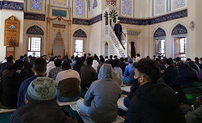 Müslümanlar, Tokyo Camisi'ne akın etti