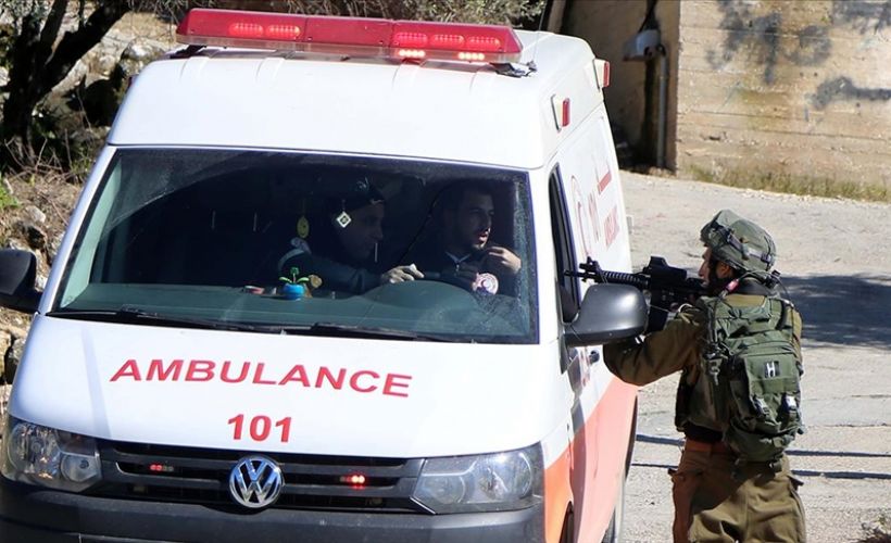 İsrail askerleri Batı Şeria'da yine sağlık görevlilerini hedef aldı