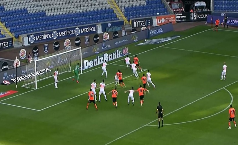 Başakşehir'e Alanya darbesi