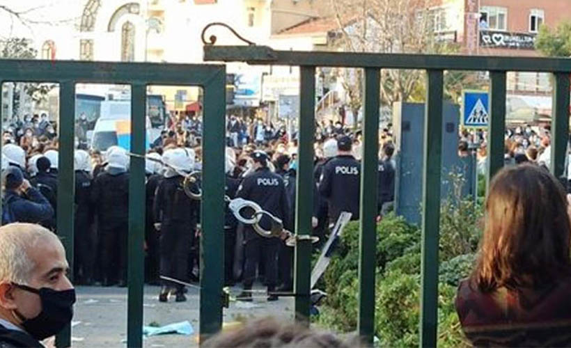 Boğaziçi Üniversitesi önündeki gösterilere ilişkin 16 gözaltı