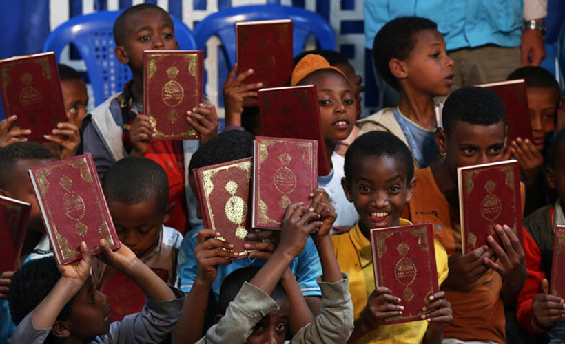 Diyanet Vakfı, 80 ülkede 977 bin 101 Kur'an-ı Kerim hediye etti