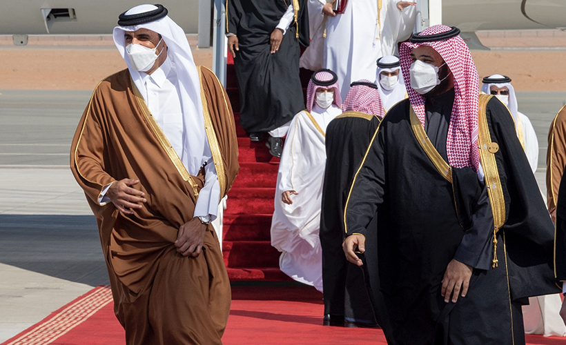 Veliaht Selman'dan Katar Emiri Şeyh Sani'ye sıcak karşılama