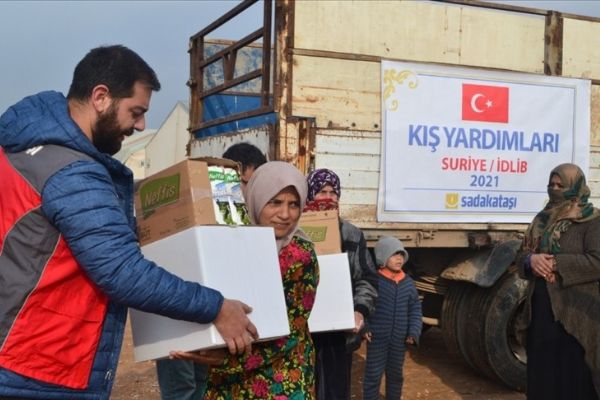 Sadakataşı Derneğinden İdlib'deki çocuklara yardım