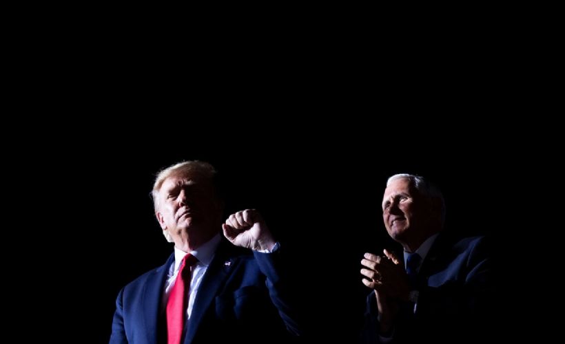 Başkan yardımcısı Pence, Başkan Trump'ı Twitter'da takibi bıraktı