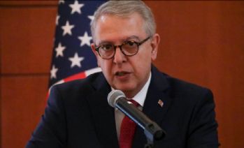 FETÖ'cülerin şikayetiyle ABD'deki Türk çatı kuruluşunun hesabını askıya alan Twitter'a tepkiler sürüyor