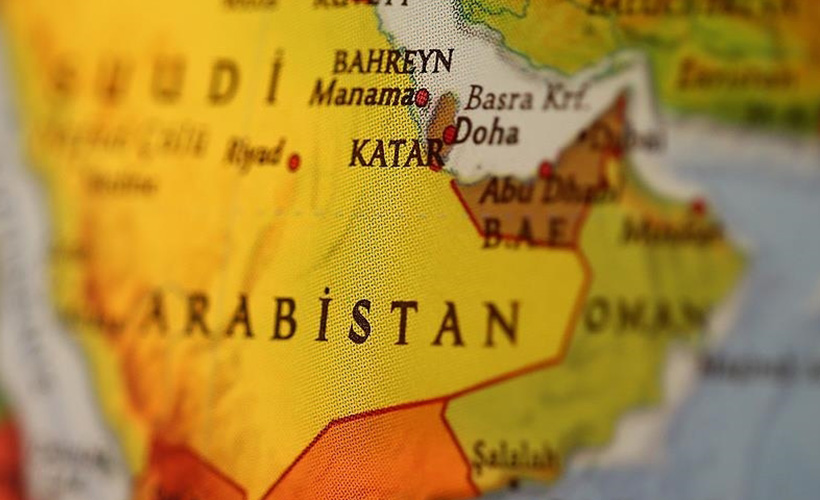 Suudi Arabistan, Katar ile arasındaki sınır kapısını açtı