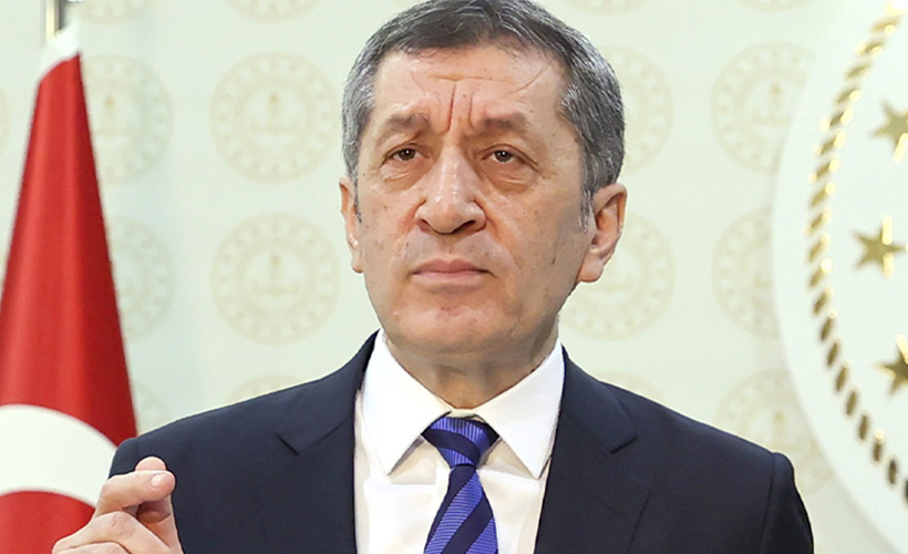 Bakan Selçuk açıkladı: Yarın tüm okullarda bayrak töreni yapılacak