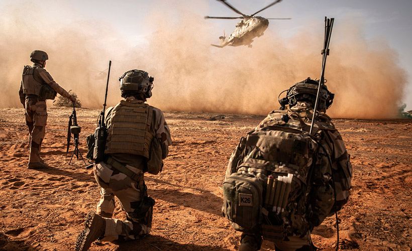 Fransızlar ilk kez Mali'deki askeri operasyona karşı çıkıyor