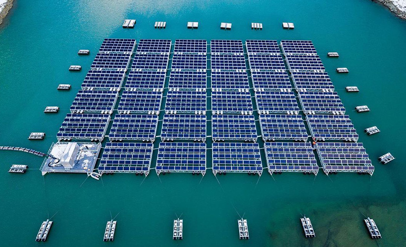 Dünyanın ilk yüksek rakımlı yüzer güneş enerjisi