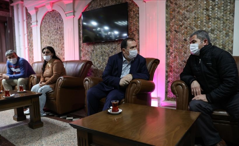 Soğuk havanın etkili olduğu İstanbul'da evsiz vatandaşlar otellerde misafir ediliyor