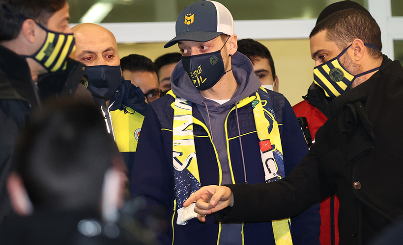  Mesut Özil İstanbul'da: Bir rüya benim için de gerçekleşiyor