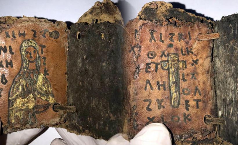 Deri işlemeli İncil’i 3 milyon dolara satmak isterken yakalandılar