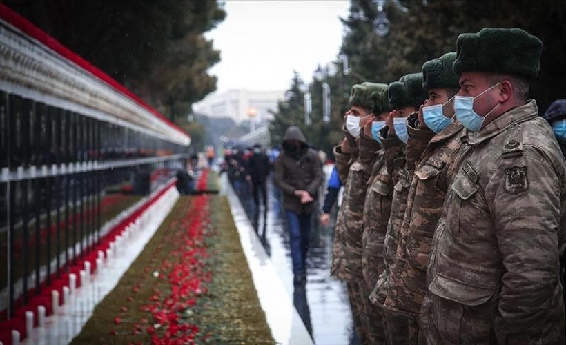 Azerbaycan'da 'Kanlı Ocak' kurbanları anılıyor