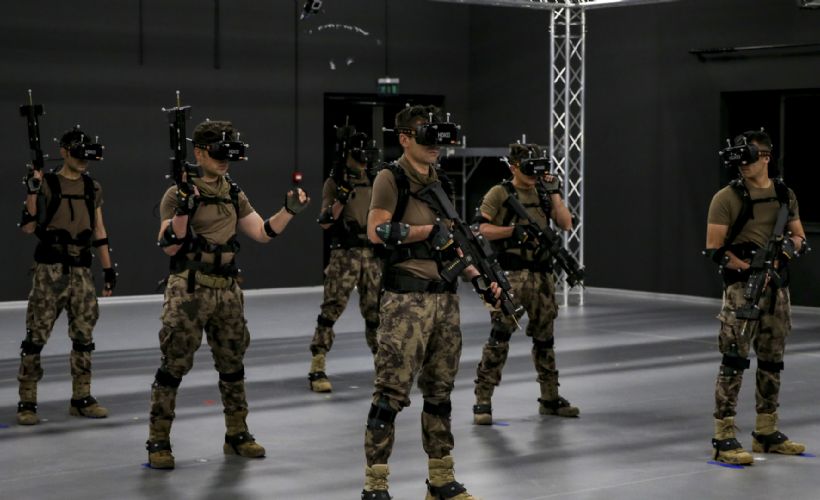 Özel harekat polisleri, sanal ortamda çatışma eğitimi alıyor