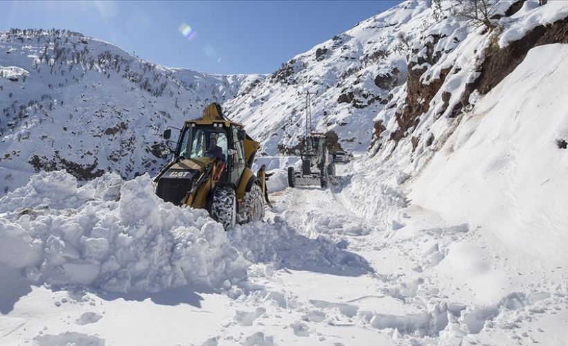 Köy yolları karla mücadele timlerine emanet