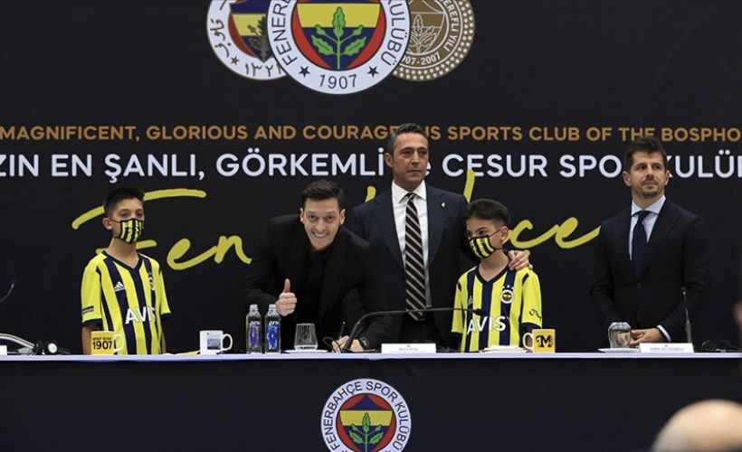 Fenerbahçe'de Mesut Özil için imza töreni düzenlendi