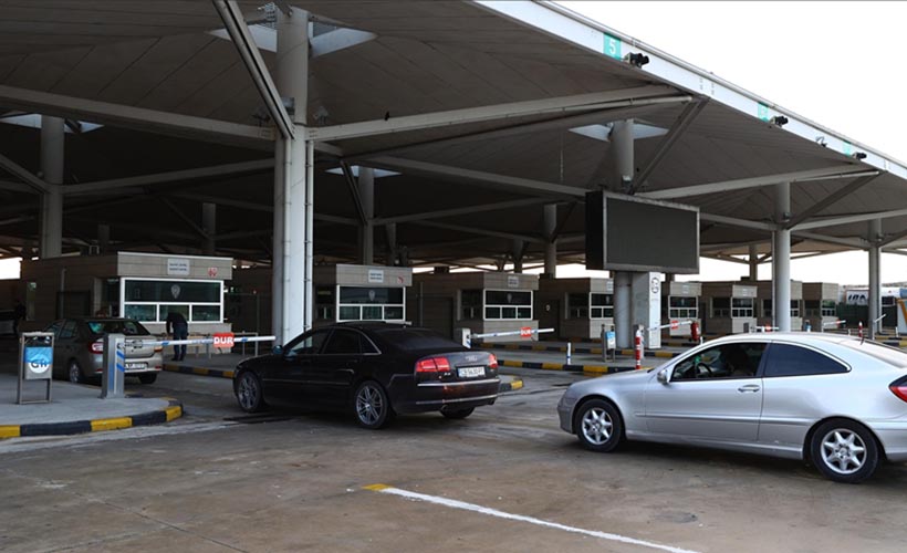 Bulgaristan, ülkeye girişlerde PCR testi isteyecek