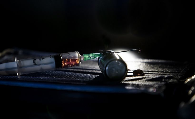 AB, Kovid-19 aşısının ihracatını izne bağlıyor