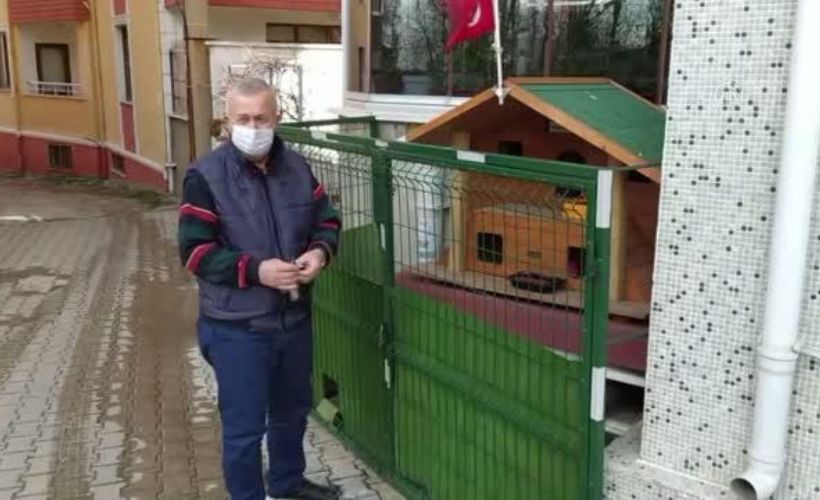 Sağlık çalışanı baba ile kızı sokak hayvanları için seferber oldu