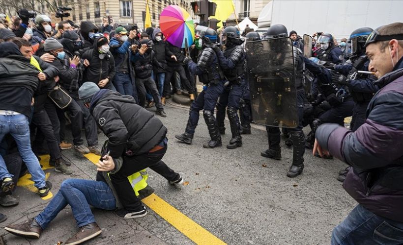 Fransa’da güvenlik yasa tasarısına karşı protestolar sürüyor