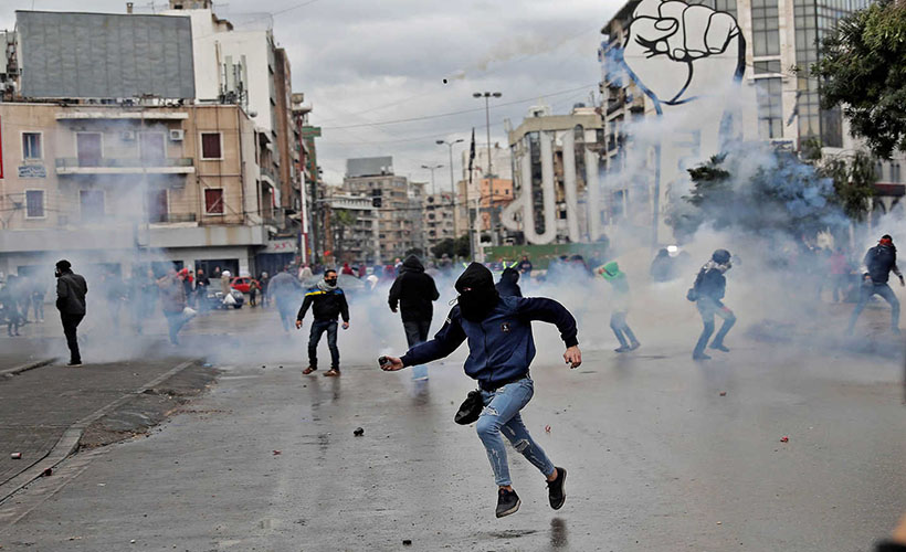 Lübnan'daki protestolarda 70 çocuk yaralandı