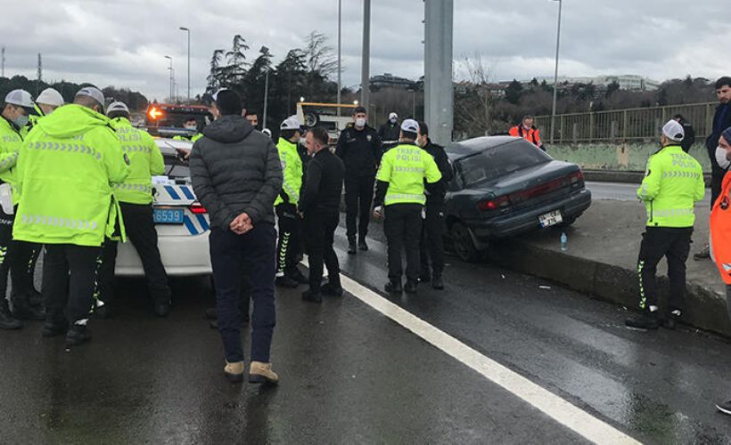 15 Temmuz Şehitler Köprüsü çıkışında kaza; 3 yaralı