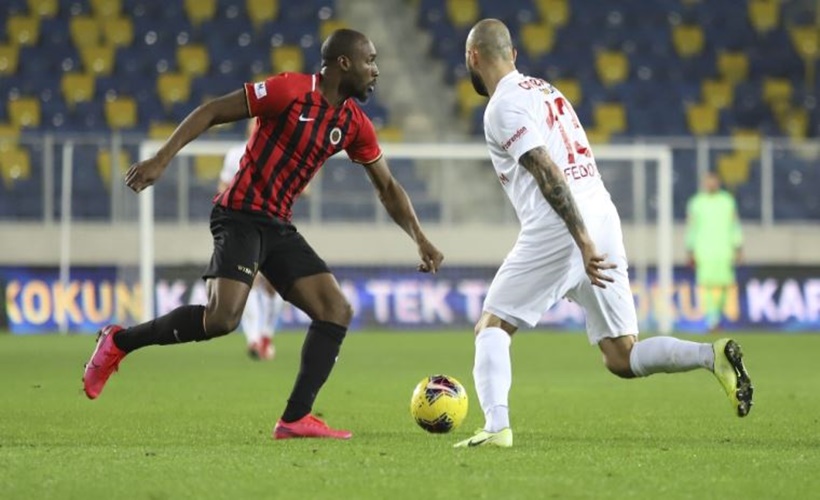 Gençlerbirliği evinde Antalya'ya boyun eğdi