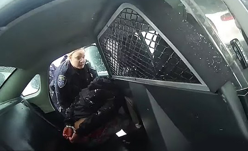 Kriz geçiren 9 yaşındaki kıza biber gazıyla müdahale tepki topladı