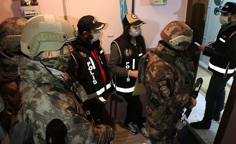 Balıkesir ve Bursa'da FETÖ operasyonu