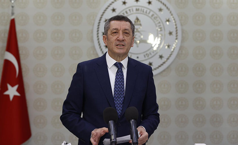 Bakan Selçuk: Yüz yüze eğitim kademeli başlıyor