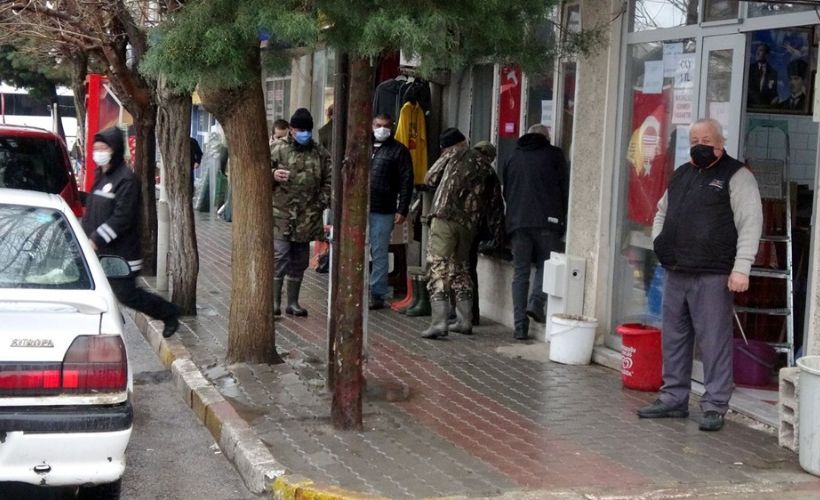 Bebek ziyaretinde 37 kişiye corona virüs bulaştırdı