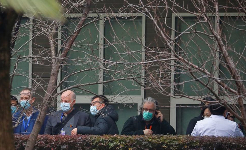 DSÖ heyeti, salgının çıktığı Hayvan Hastalıkları Merkezi'nde